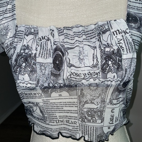 TOPSHOP crop top - Picture 2 of 7